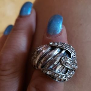 Diamond fashion ring